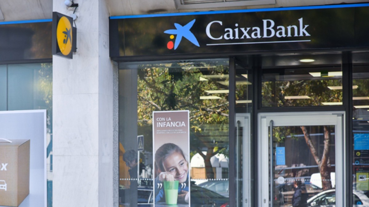 CaixaBank regala 60 iPhone 15 Pro Max si cumples con este único requisito