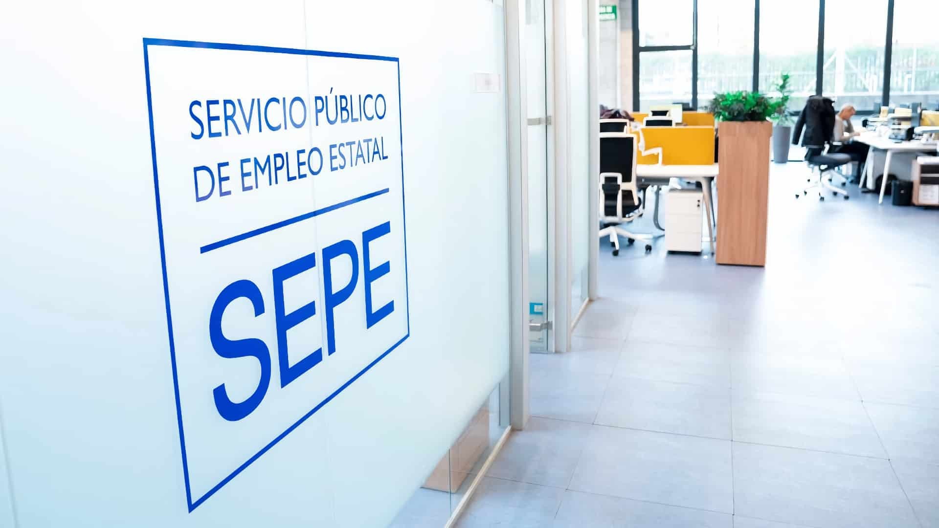 El SEPE da 600 euros para hacer los nuevos cursos de formación: requisitos y cómo solicitarla