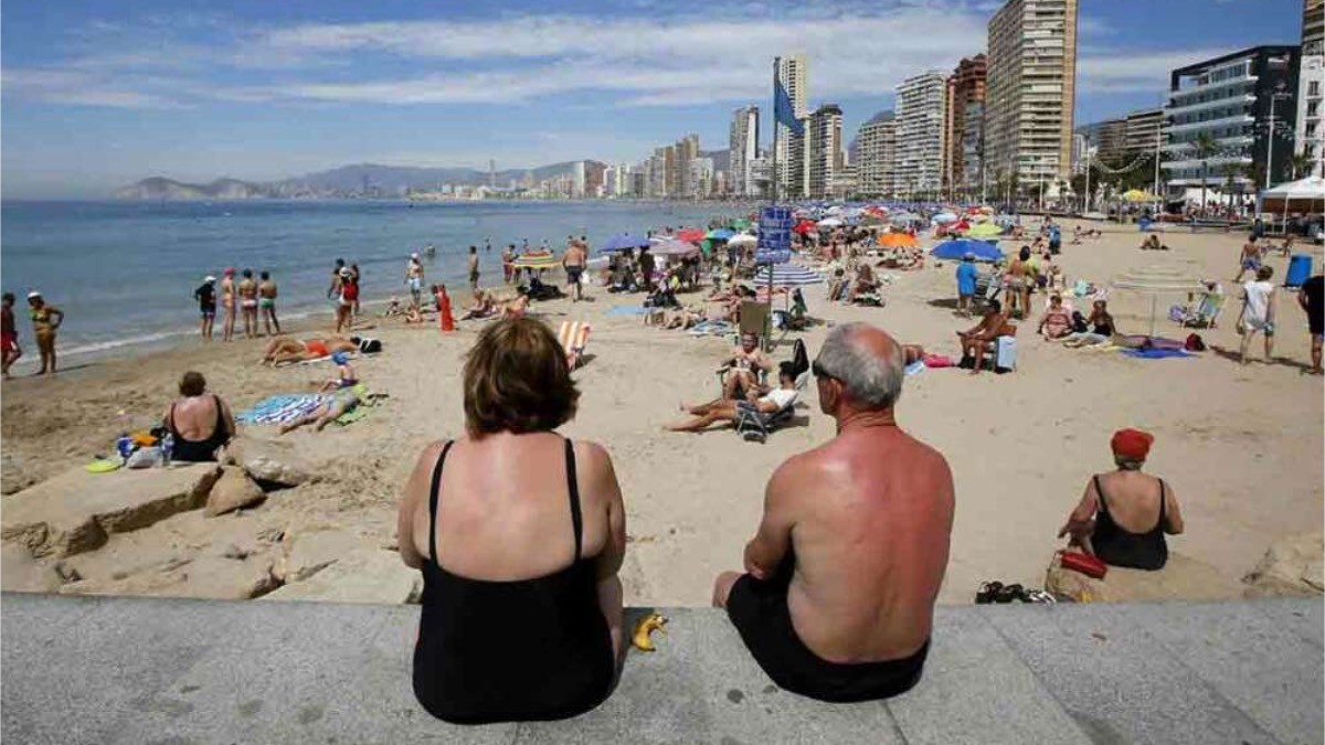 Malas noticias para los jubilados de Valencia que disfruten del programa Viaja+65: tributa en la Renta