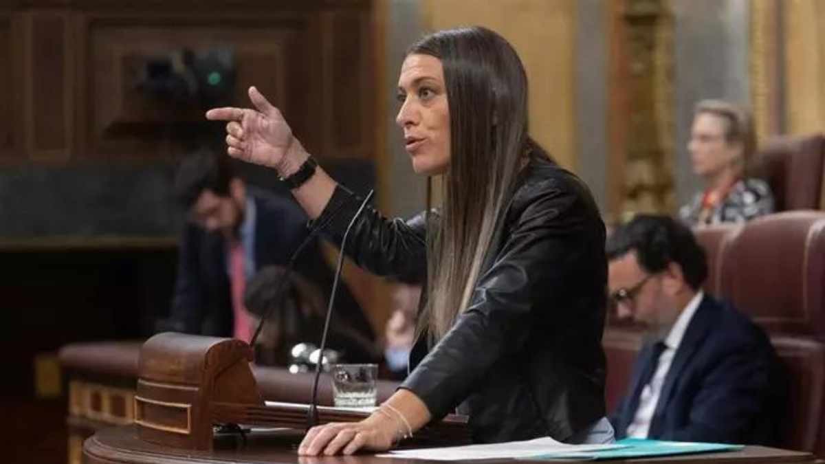 Junts sorprende tumbando la limitación del alquiler de temporada: la considera una ‘chapuza’