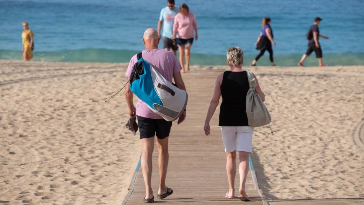 La alternativa ideal a los viajes del Imserso: 8 días en la costa con pensión completa por menos de 300 euros