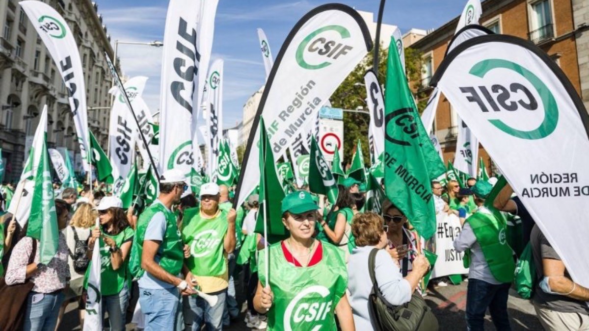 Calendario de huelgas de CSIF antes de Navidad para solicitar mejoras laborales de los funcionarios