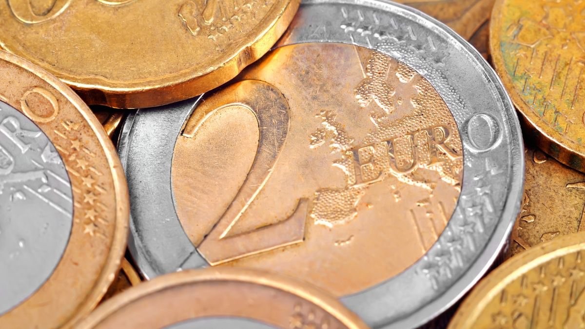 CaixaBank avisa: estas monedas de 2 euros pueden valer hasta 2.900 euros