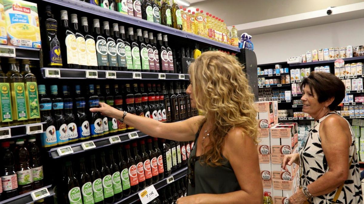 Sube el precio del aceite de oliva en octubre y esto es lo que hay que pagar en los supermercados