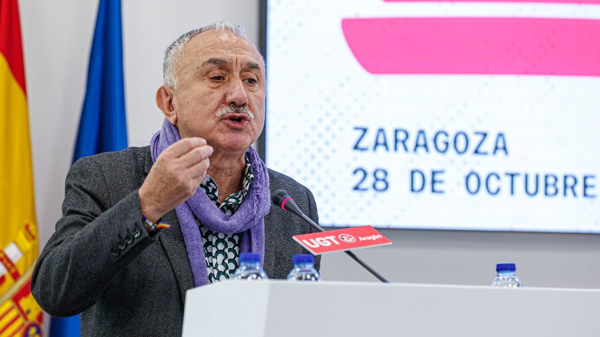 UGT pide al Gobierno que reduzca la jornada “a pelo”: sin ayudas a las empresas si CEOE no pacta