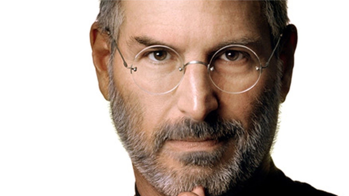 Descubre las 4 frases que las personas amables usan para sacar lo mejor de los demás, como lo hacía Steve Jobs