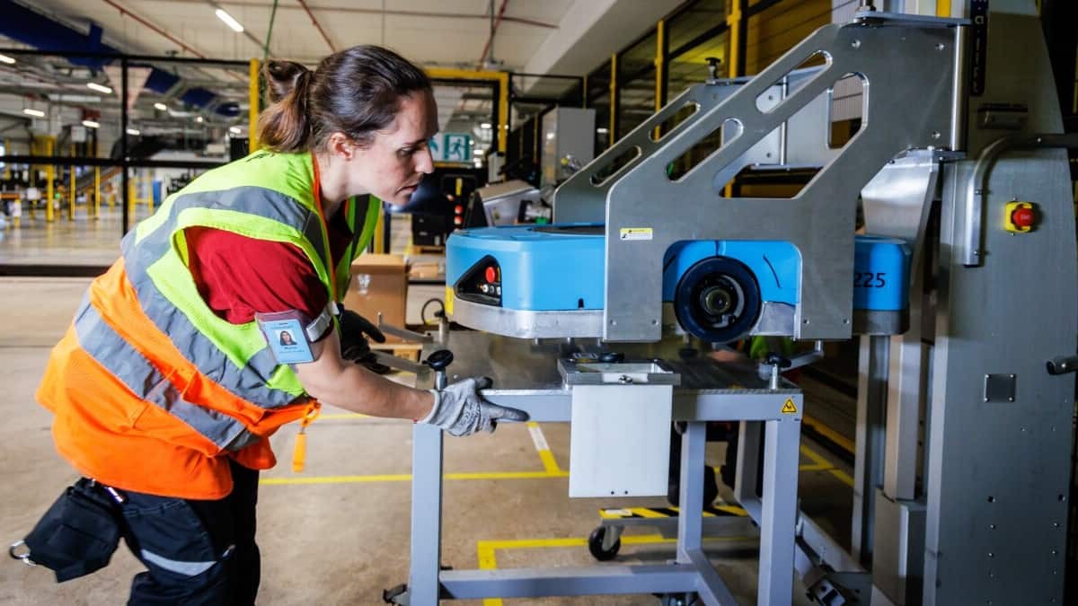 Se necesitan más de 2.000 personas para trabajar en almacenes en la campaña de Black Friday: cómo inscribirse