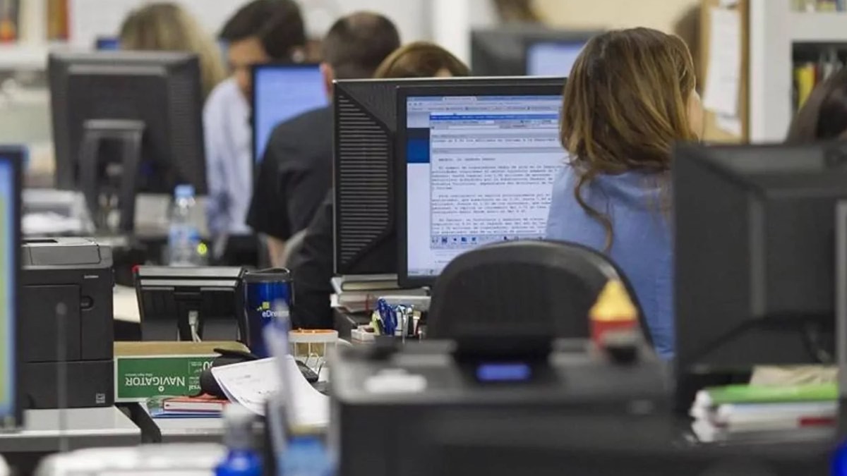 Nueva sentencia clave: rechazan la calificación de indefinido no fijo y reconocen la fijeza total a una interina