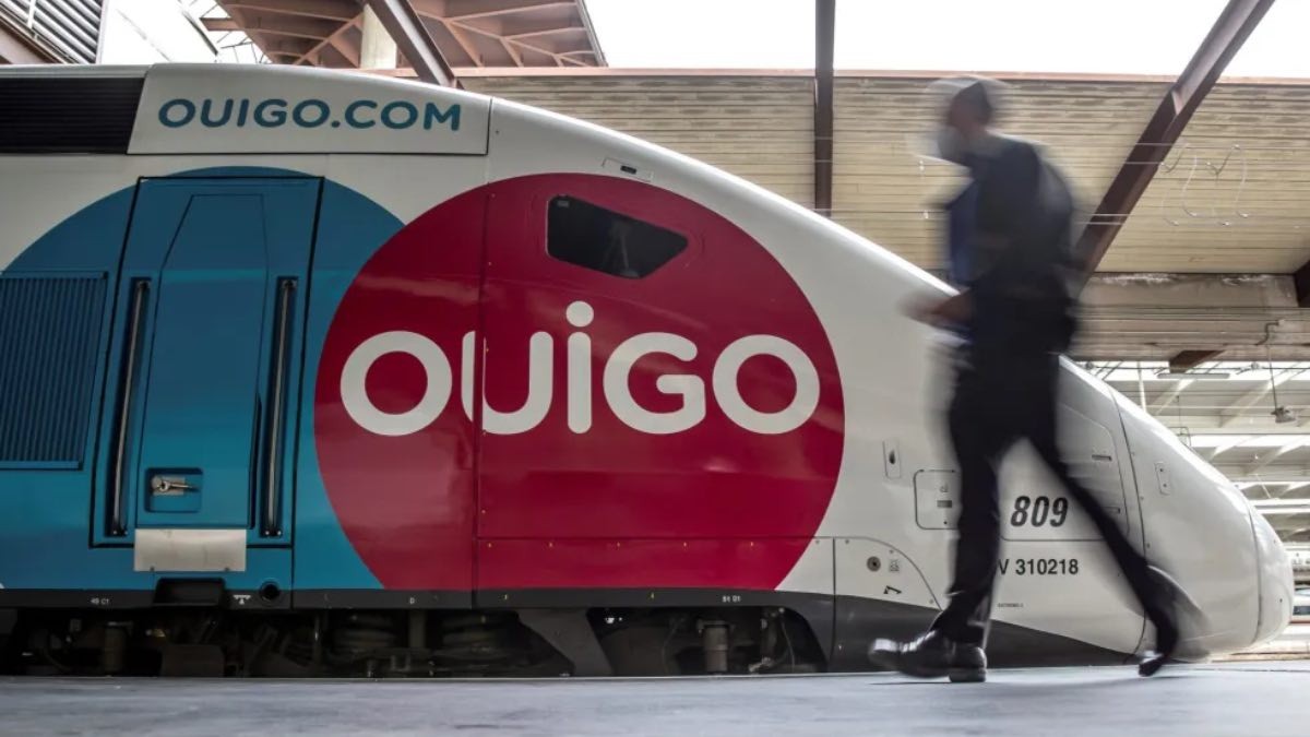 Ouigo reta al Gobierno y lanza 10.000 billetes de tren a un euro