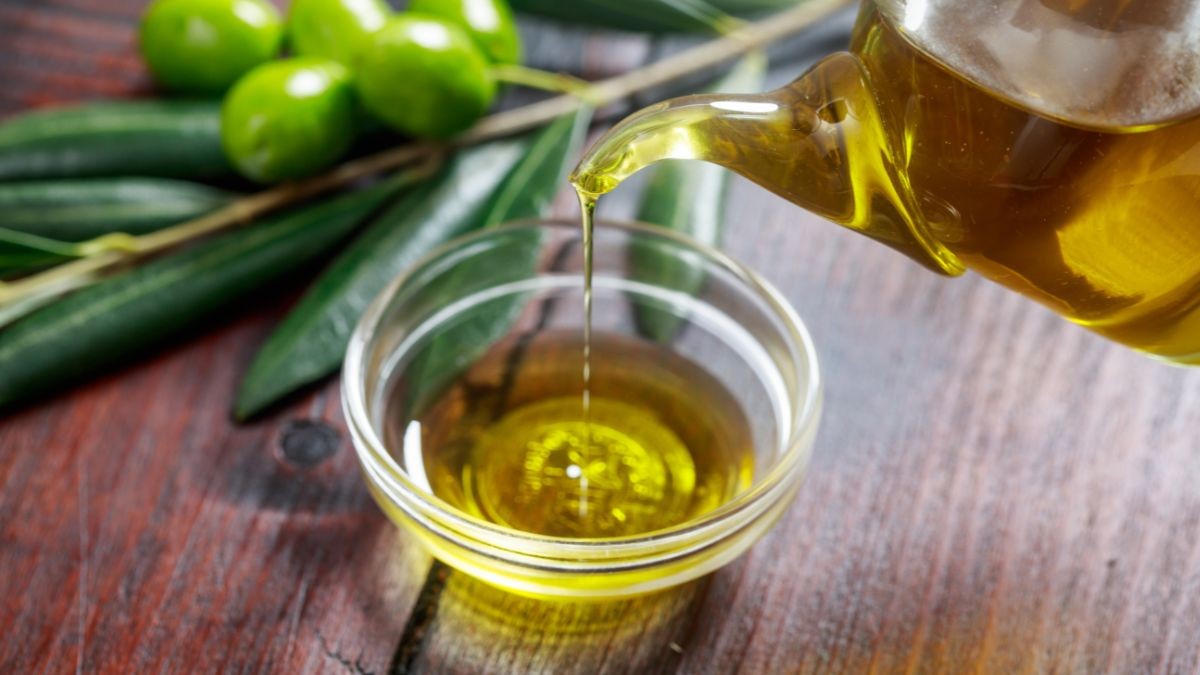 El CSIC afirma que consumir aceite de oliva ayuda a mejorar la salud de los diabéticos y personas con obesidad