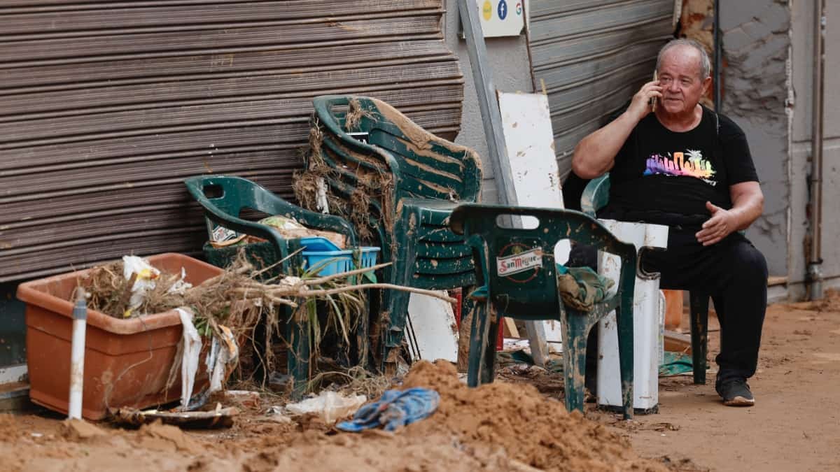 Puntos de recogida de alimentos, ropa, donaciones y teléfonos de información para afectados por la DANA