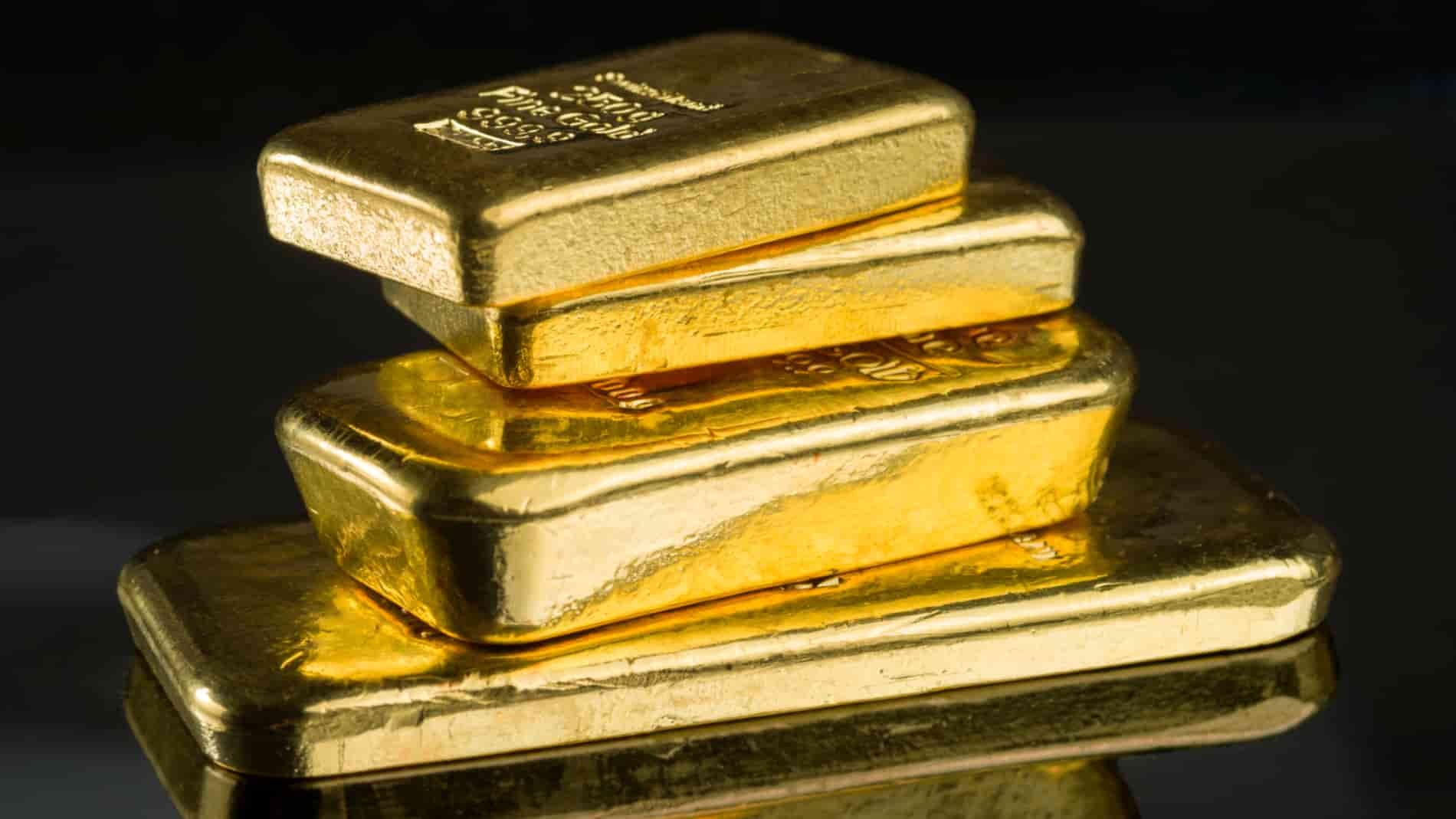 Un hombre encuentra 2 millones de euros en lingotes y monedas de oro mientras limpiaba su casa