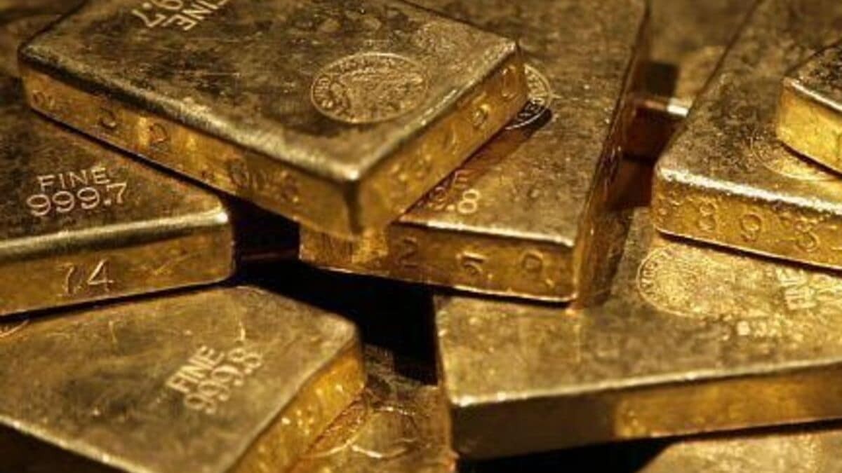 Un hombre encuentra 3,5 millones de euros en monedas y lingotes de oro escondidos en una vivienda heredada