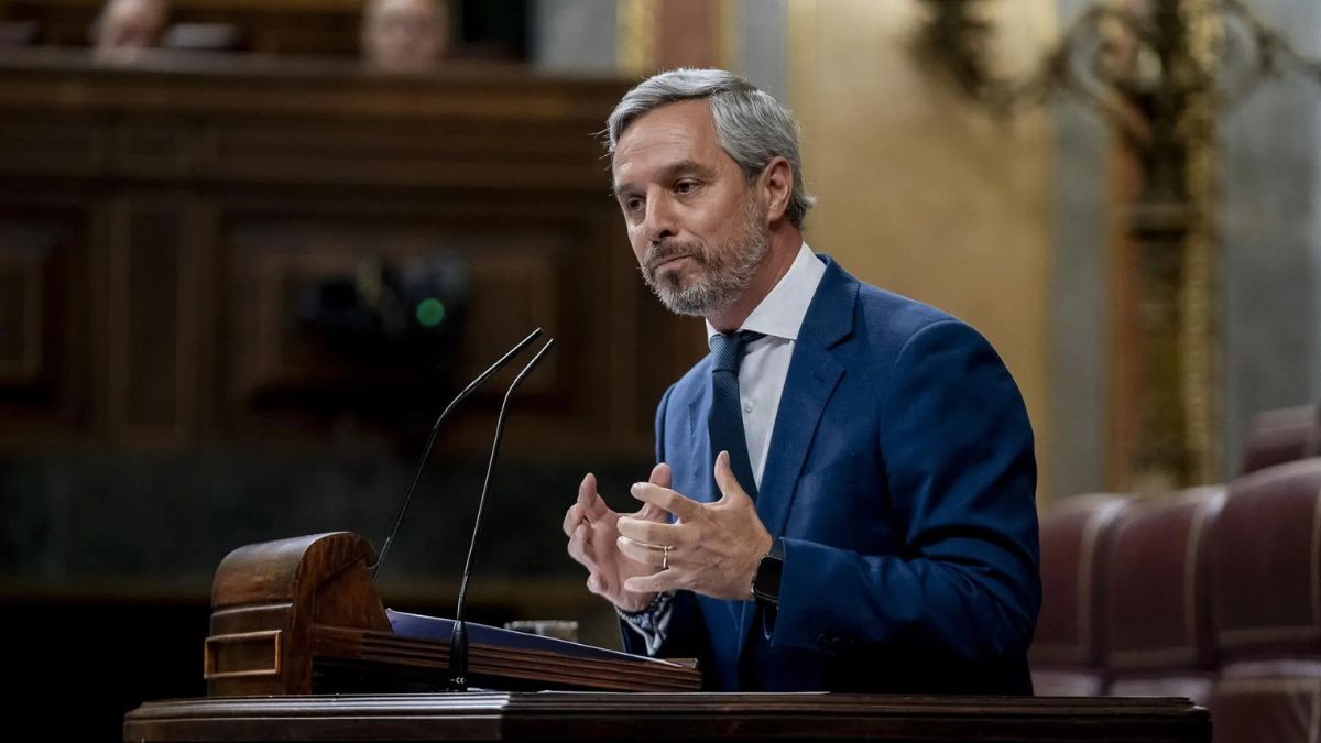 El 'hachazo fiscal' del Gobierno que no gusta al PP: “quieren subir más de 40 impuestos”