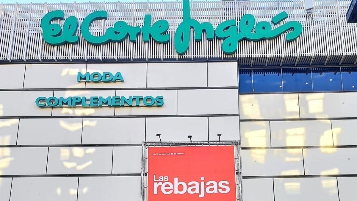 Una dependienta de El Corte Inglés con trastorno obsesivo-compulsivo consigue la pensión de incapacidad permanente tras la negativa de la Seguridad Social