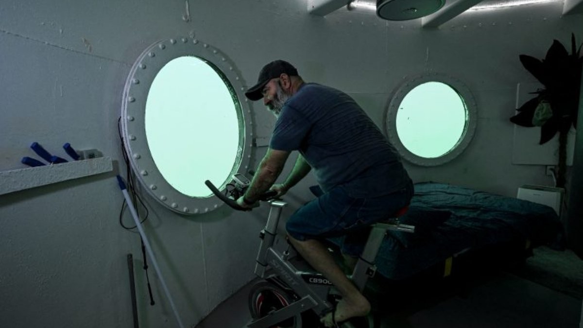 Un ingeniero aeroespacial ‘se muda’ a las profundidades marinas para demostrar que vivir en el océano es posible