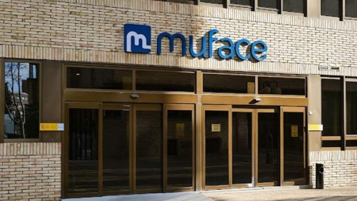 El Gobierno lanza una nueva licitación del concierto de Muface más generosa y tendrá hasta el 15 de enero para recibir ofertas