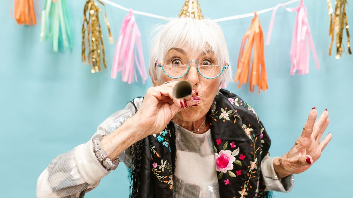 El Corte Inglés compite con el Imserso con un baratísimo viaje con una fiesta incluida