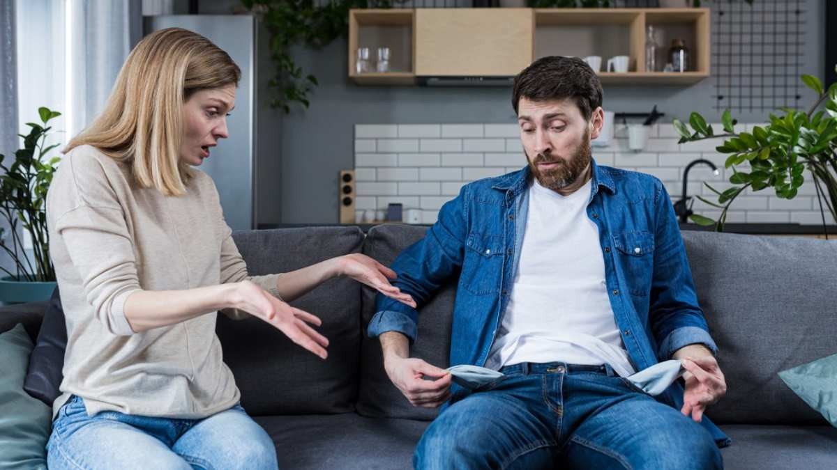 Una mujer descubre que a su marido le habían tocado más de 100.000 euros en la lotería y se lo había estado ocultando