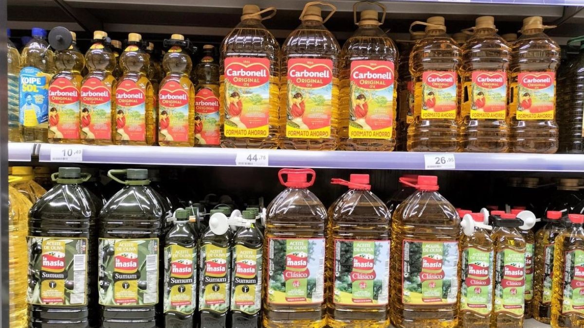 El baratísimo aceite de oliva virgen extra de Coosur que rebaja este supermercado: oferta por tiempo limitado