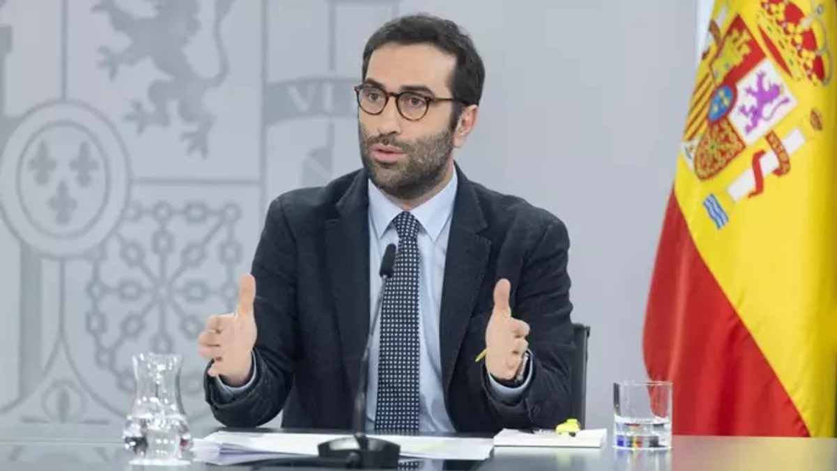 Carlos Cuerpo espera que haya acuerdo para la reducción de jornada este enero, pero deja claro que tiene que ser “con todas las garantías”