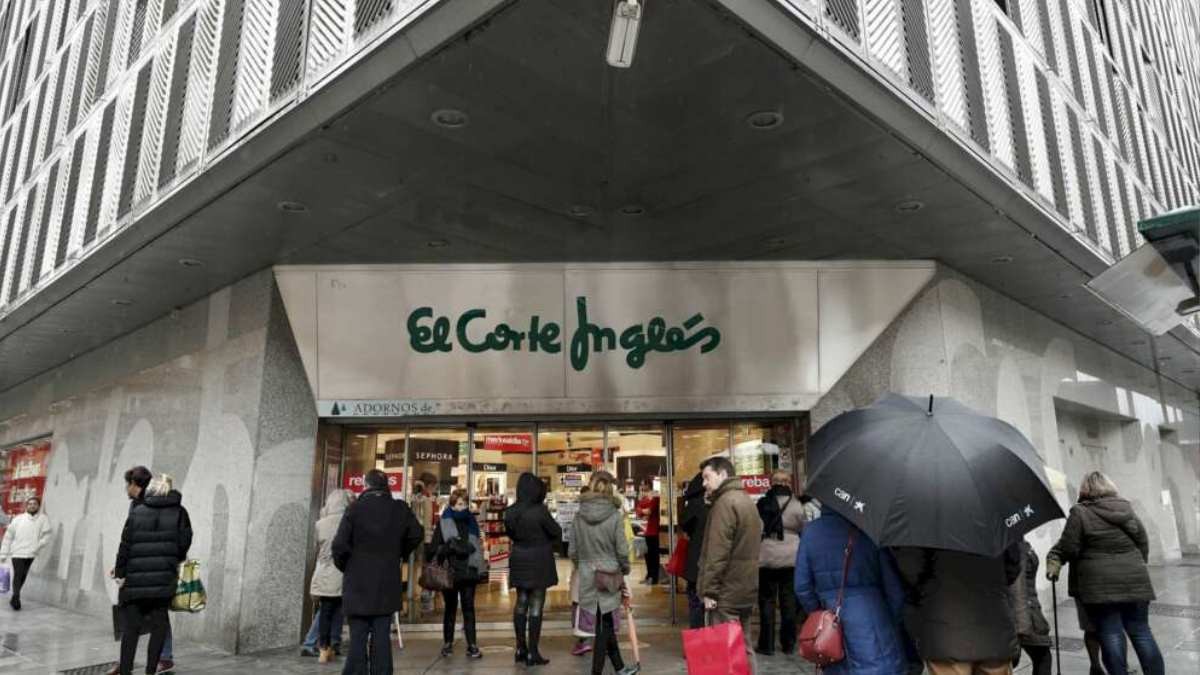 Adiós a El Corte Inglés y otras cadenas de grandes almacenes: esta cierra más de 150 tiendas