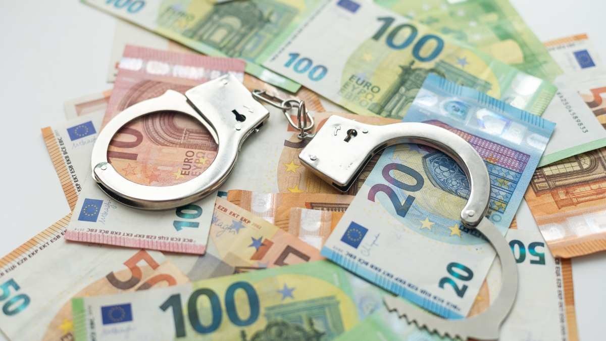 Un hombre es condenado a 2 años de prisión por estafar a otro más de 122.000 euros: le hizo creer que había recibido una herencia de 9 millones de euros