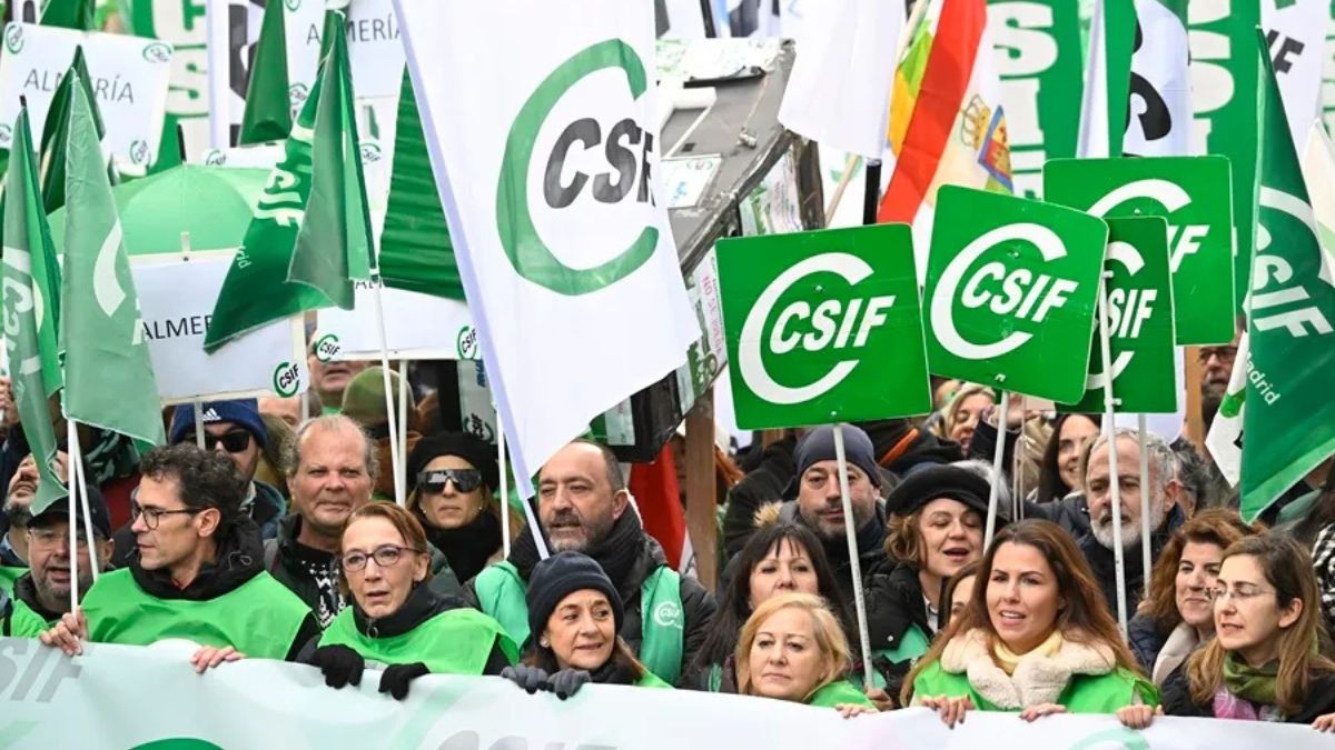 Los funcionarios ponen contra las cuerdas al Gobierno: amenazan con huelgas si queda desierta la licitación de Muface