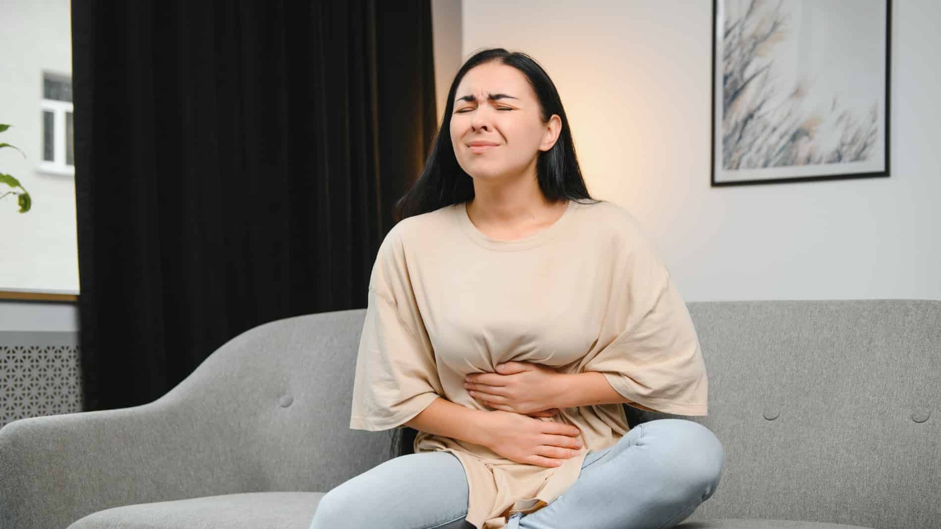 Una mujer con endometriosis va a Urgencias con dolor y la mandan a casa: “si eres capaz de fumar fuera, no estás tan mal”