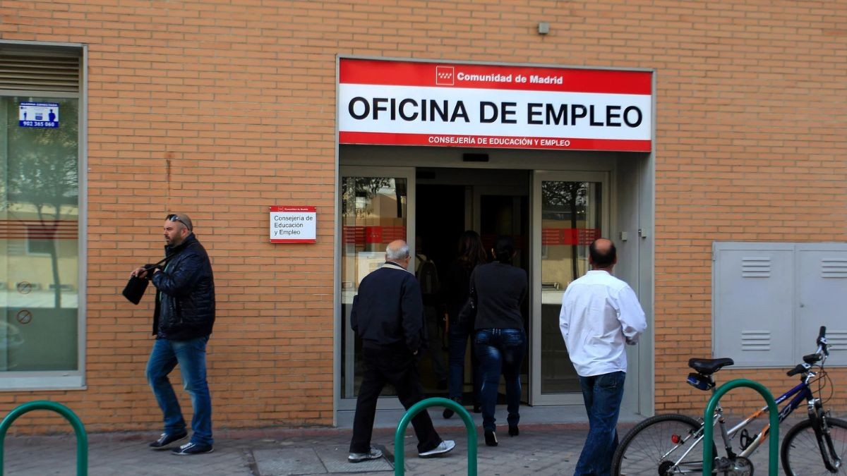 Los nuevos cursos gratis del SEPE para trabajar de administrativo con sueldo de 1.800 euros