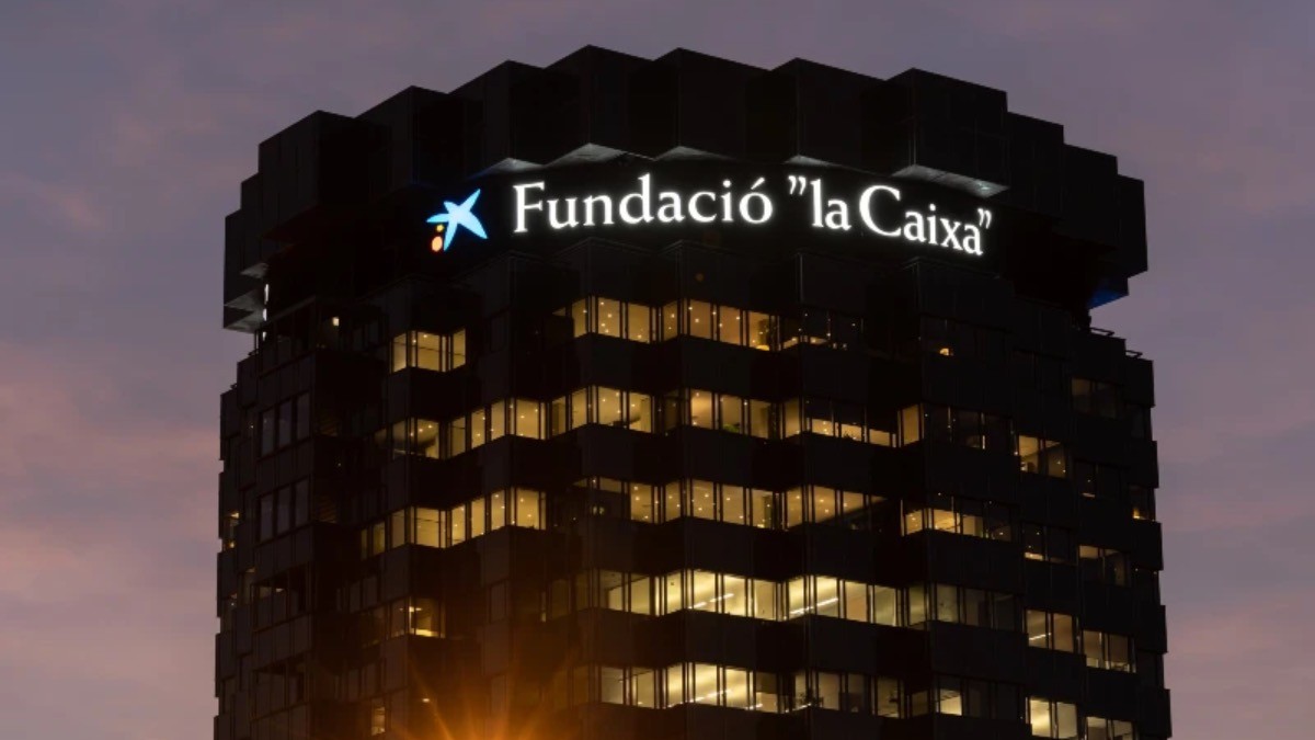 La Fundación “la Caixa” tiene unas becas de 35.800 euros: requisitos y cómo pedirlas