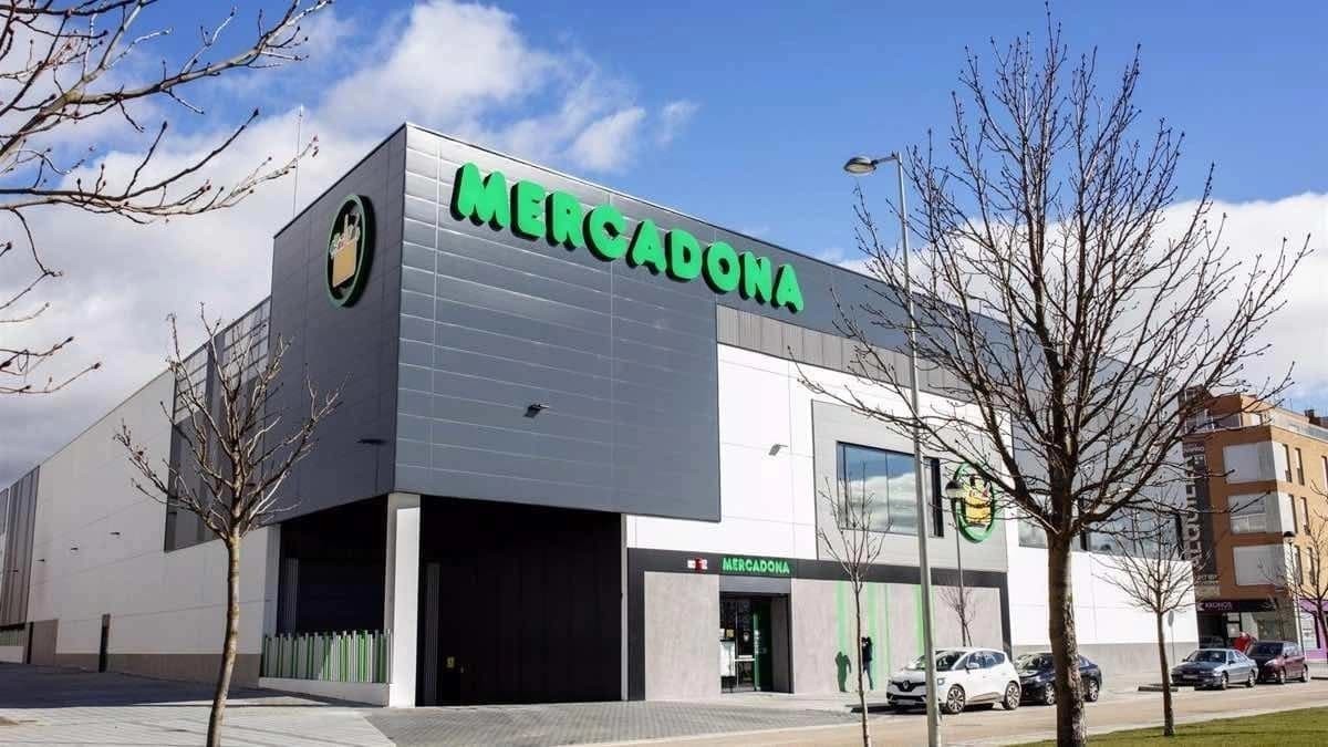 Un empleado de Mercadona es despedido por pagar comidas con una tarjeta del supermercado: el Tribunal Supremo lo declara procedente