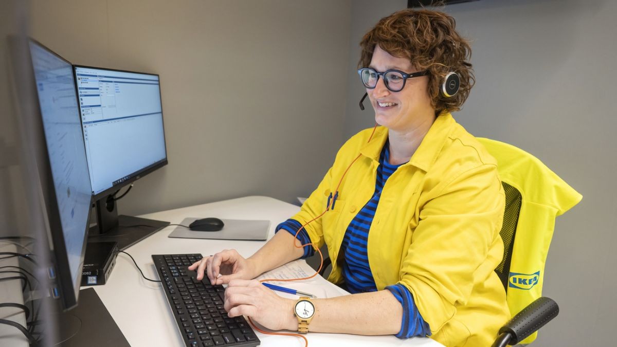 Ikea busca personal con urgencia: 100 vacantes con empleo fijo, teletrabajo y sueldo superior a 1.367 euros
