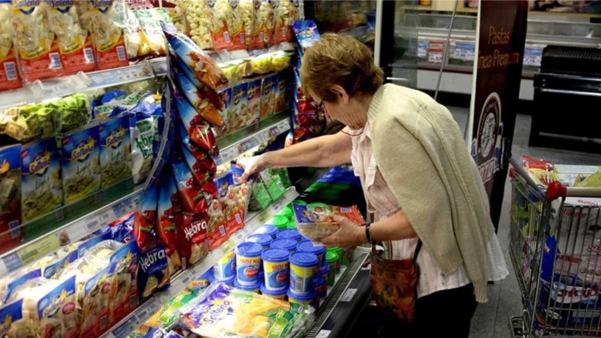 Los 3 alimentos de la cesta de la compra que más se han encarecido en enero