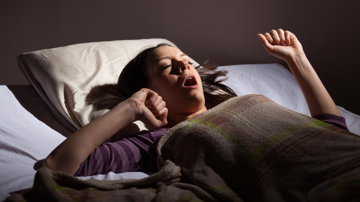 Esto es lo que significa despertarse a las 3 a.m. según la Inteligencia Artificial