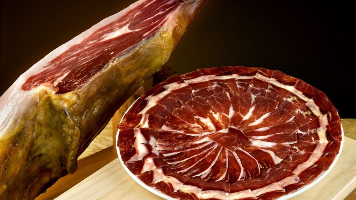 El Corte Inglés rebaja un jamón de bellota ibérico 75% DOP por tiempo limitado