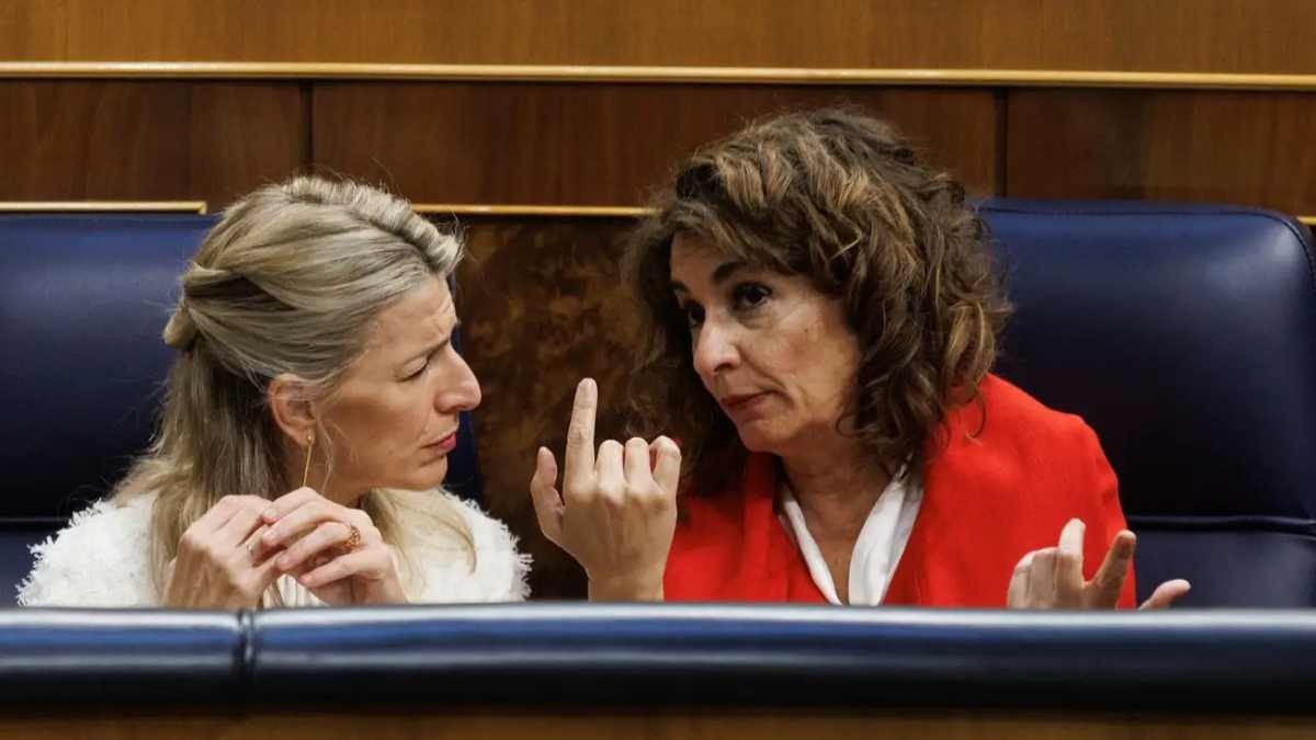 María Jesús Montero responde a Yolanda Díaz sobre dejar exento de IRPF el nuevo SMI: no todo se resuelve bajando impuestos
