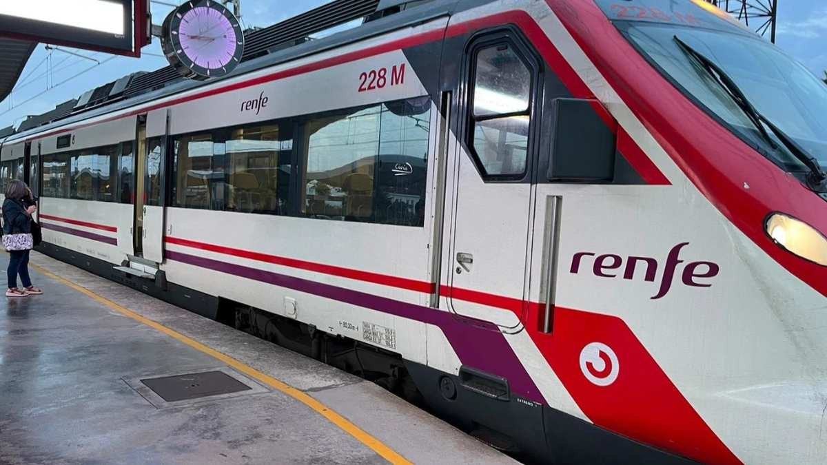 Nueva Oferta Pública de Empleo de Renfe en la que inscribirse antes de que acabe febrero: buscan 470 maquinistas