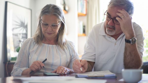 Cómo se pueden cobrar dos pensiones de la Seguridad Social a la vez