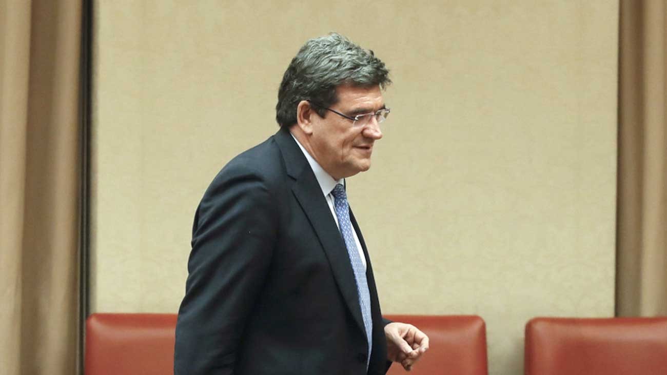Escrivá planta a los diputados para no responder en el Congreso sobre el Ingreso Mínimo Vital