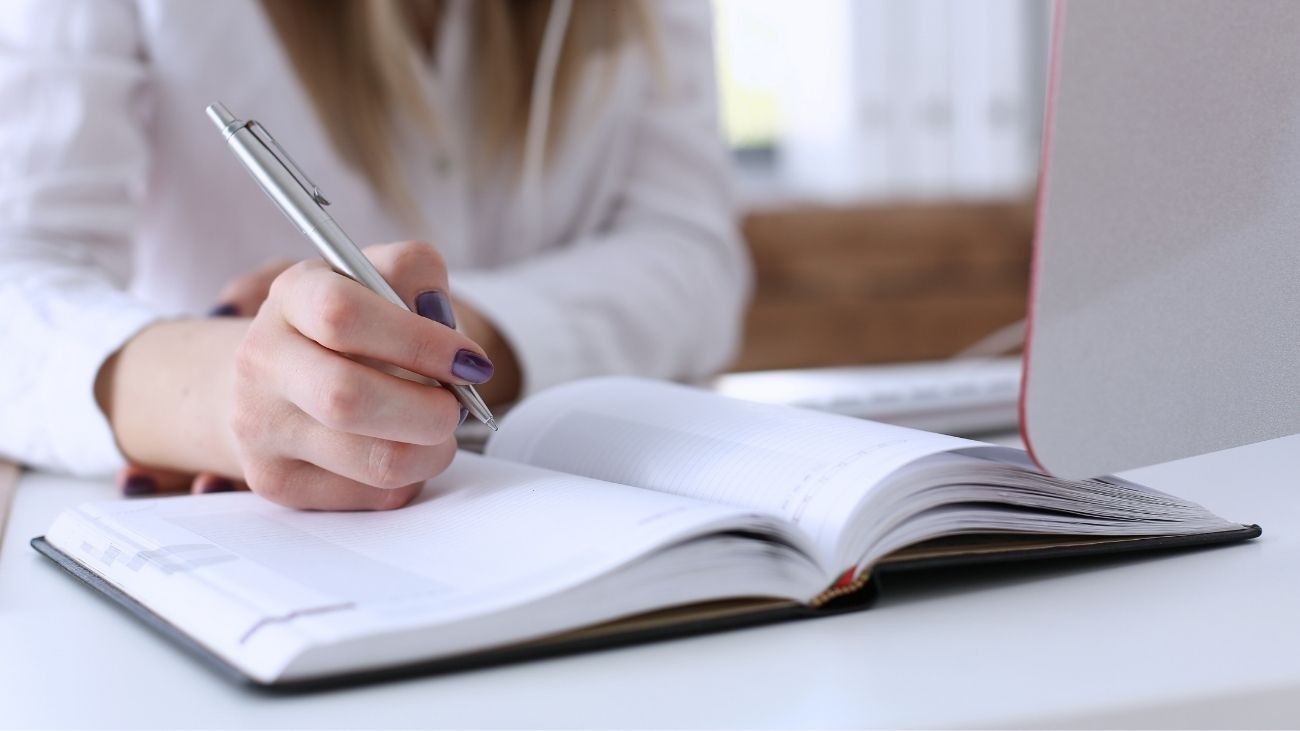 El SEPE publica decenas de cursos online y gratuitos a los que pueden apuntarse personas desempleadas y trabajadores en ERTE