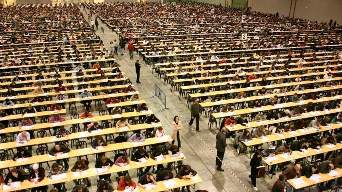 Este sábado, 10.690 aspirantes se examinan del MIR para conseguir una de las 7.989 plazas como médico