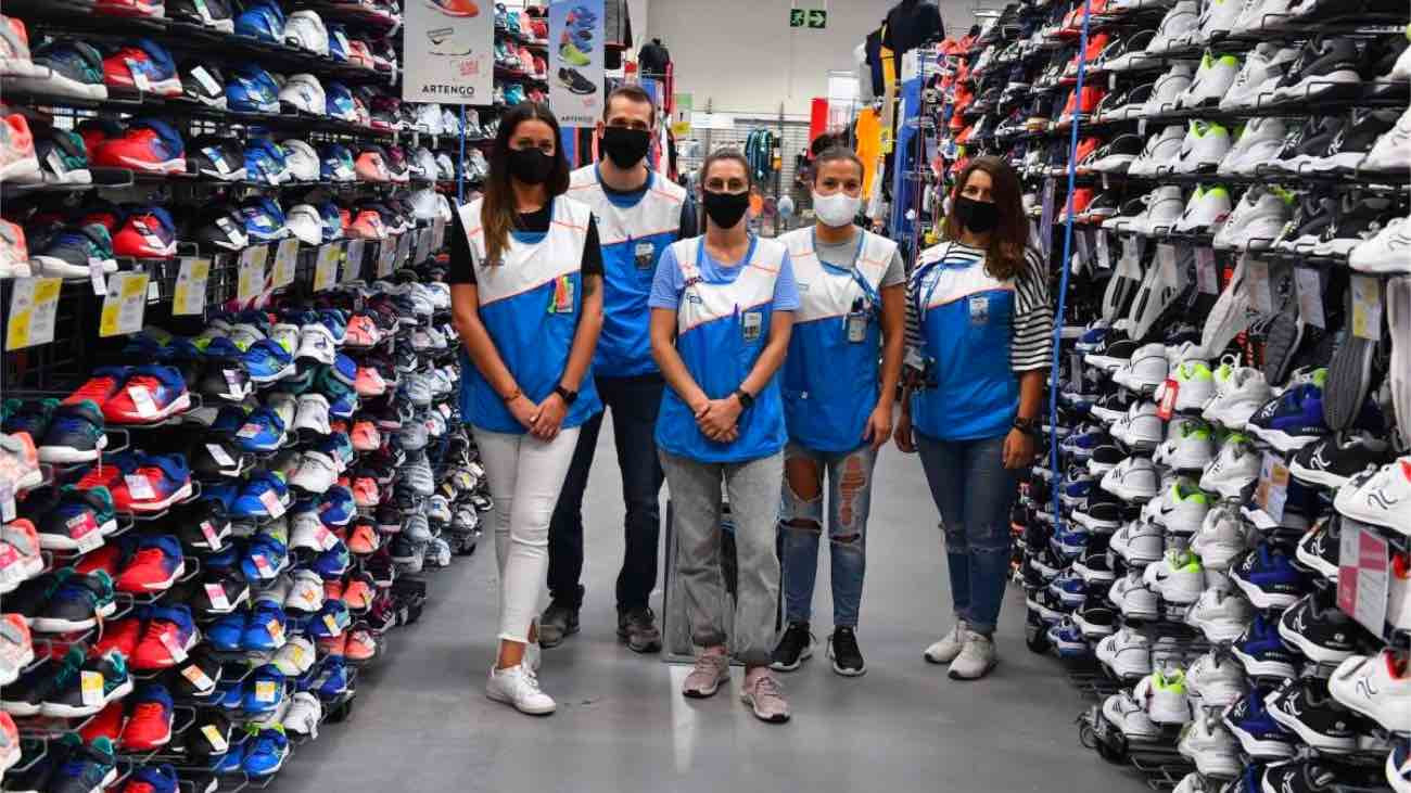 empleados de decathlon
