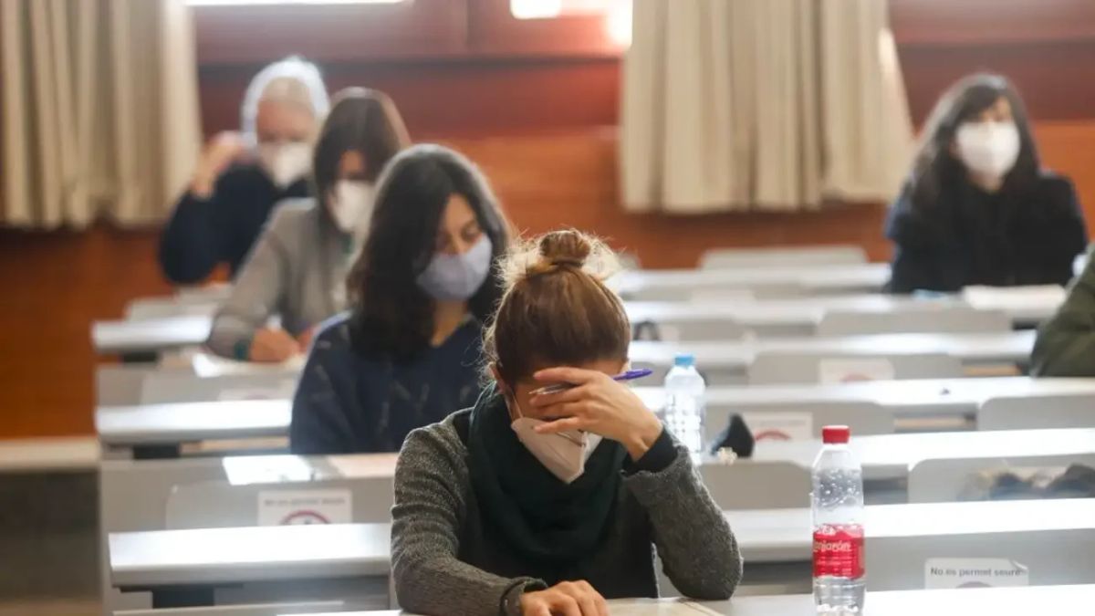 Oposiciones 2021: convocadas 10.254 plazas de empleo para la Administración General del Estado