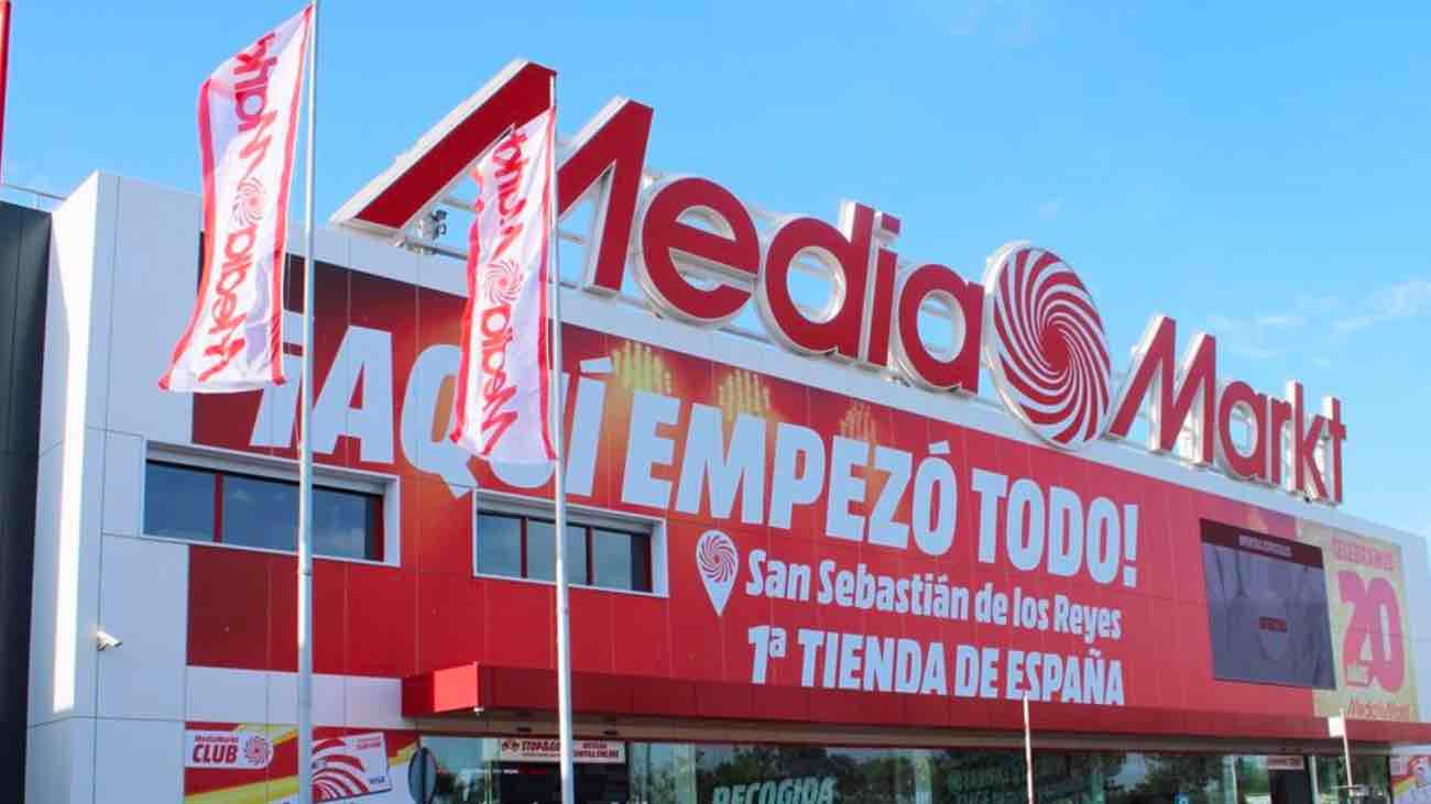 MediaMarkt lanza el Red Friday 2021 y busca contratar a nuevos vendedores y cajeros