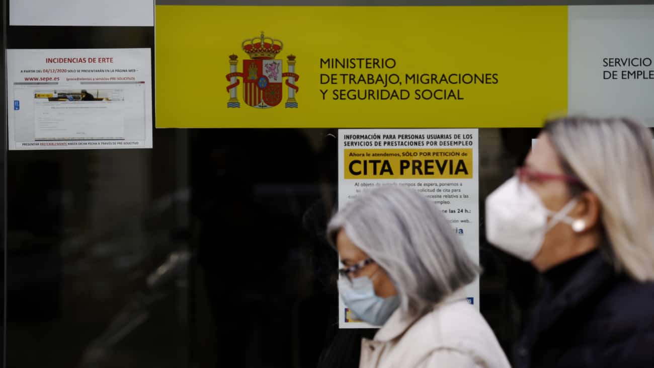 Este mes puede que no cobres la prestación por desempleo o ERTE