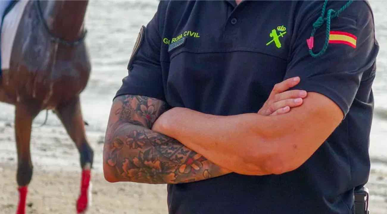 Tatuajes en la Guardia Civil: así afecta la nueva normativa de 2021