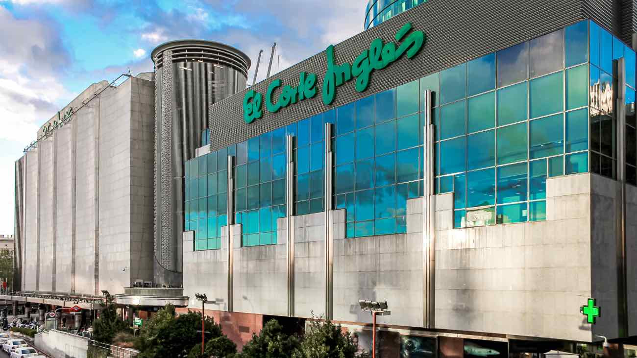 El Corte Inglés lanza mochilas para la vuelta al cole con hasta un 40% de descuento