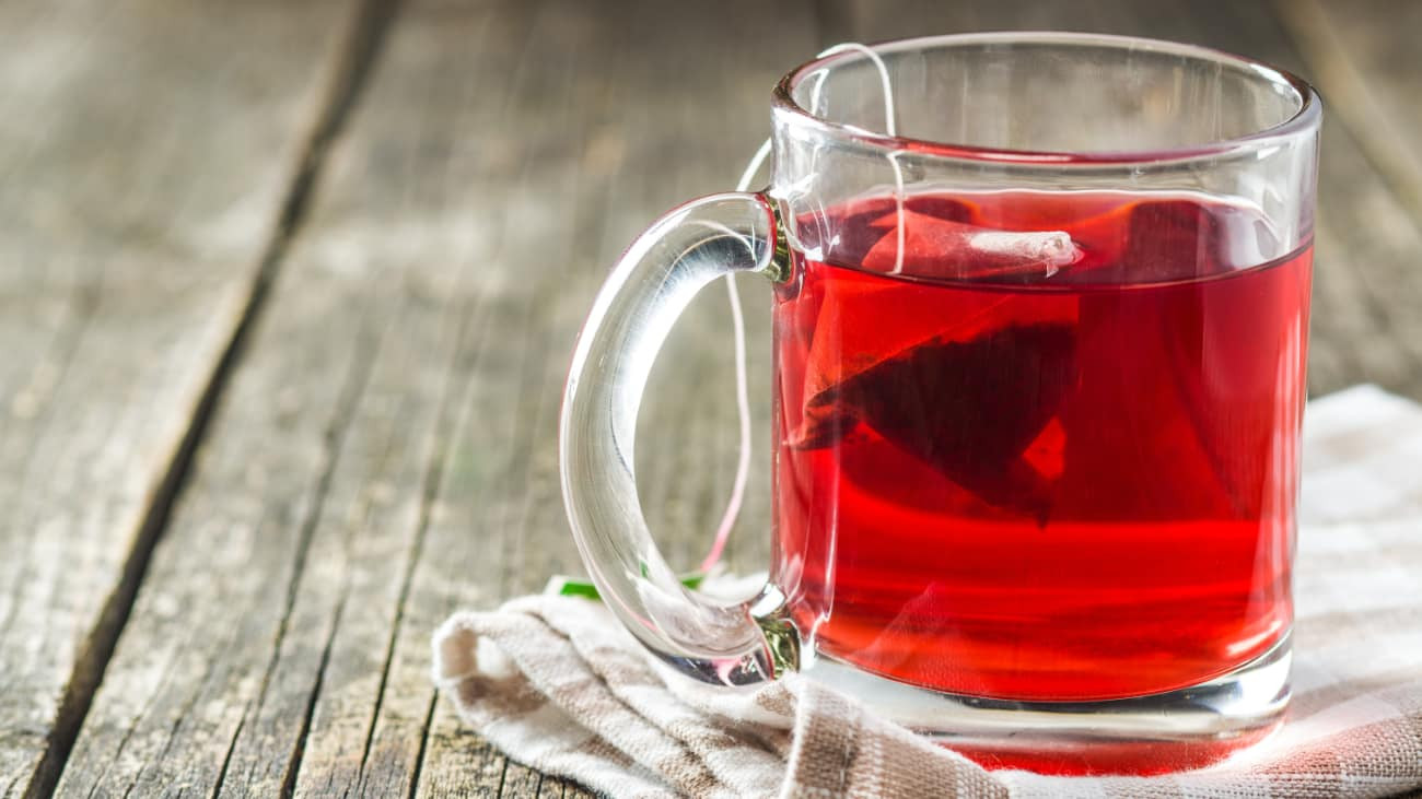 Por qué tomar té rojo puede ayudarte a bajar de peso