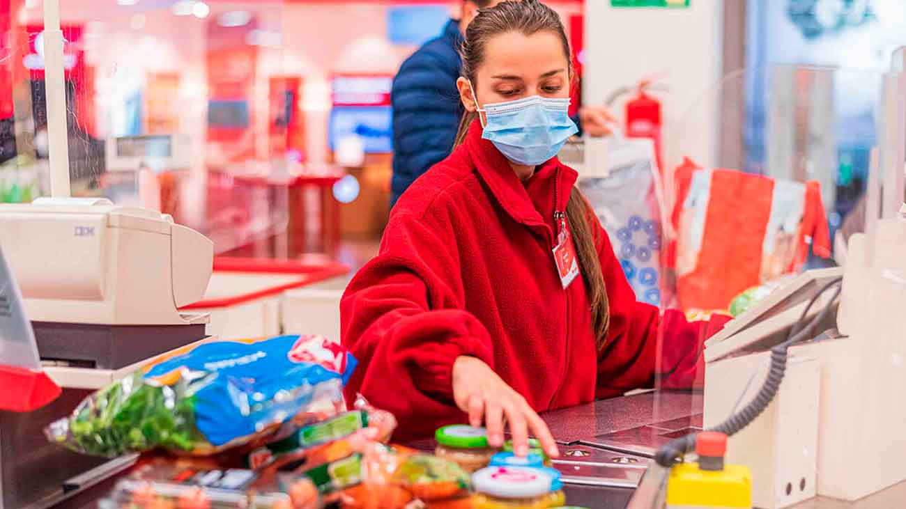 Ofertas de empleo en Alcampo para el mes de agosto: sueldos de 1200 euros al mes